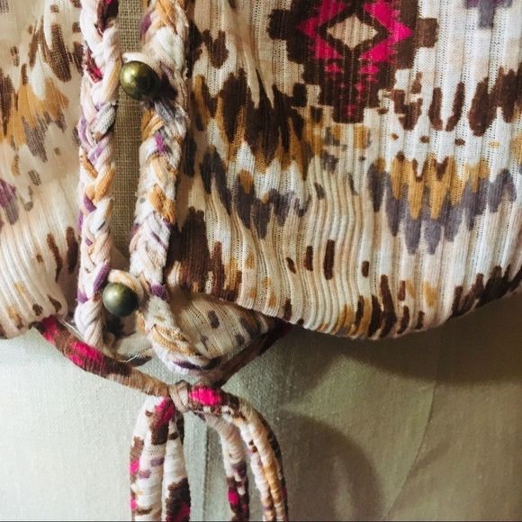 American Rag Cie Boho Aztec blouson Top. - Picture 7 of 11